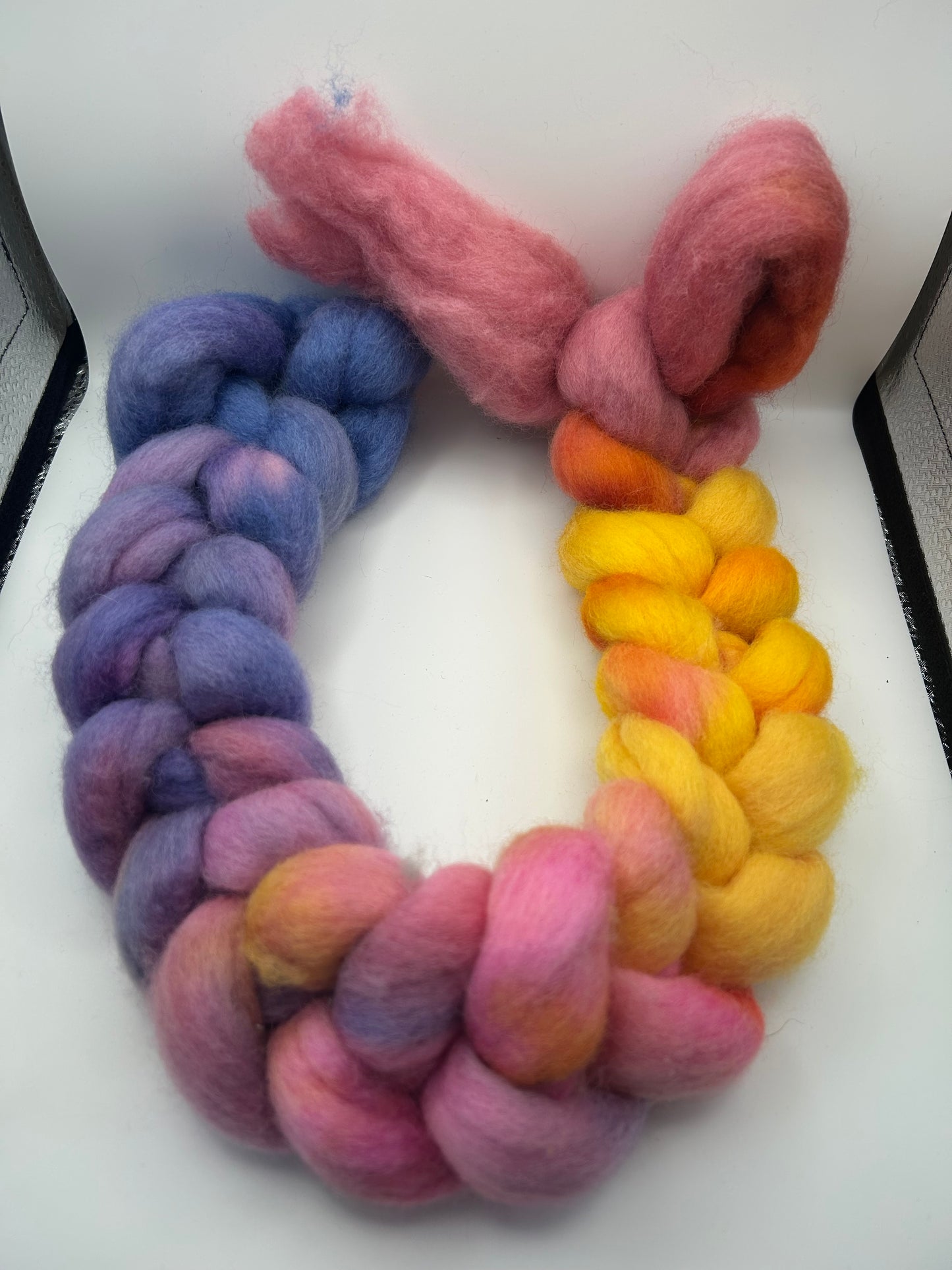 Hand Dyed Falkland Wool Roving for Spinning, Felting (50-100g) |Morning Glory