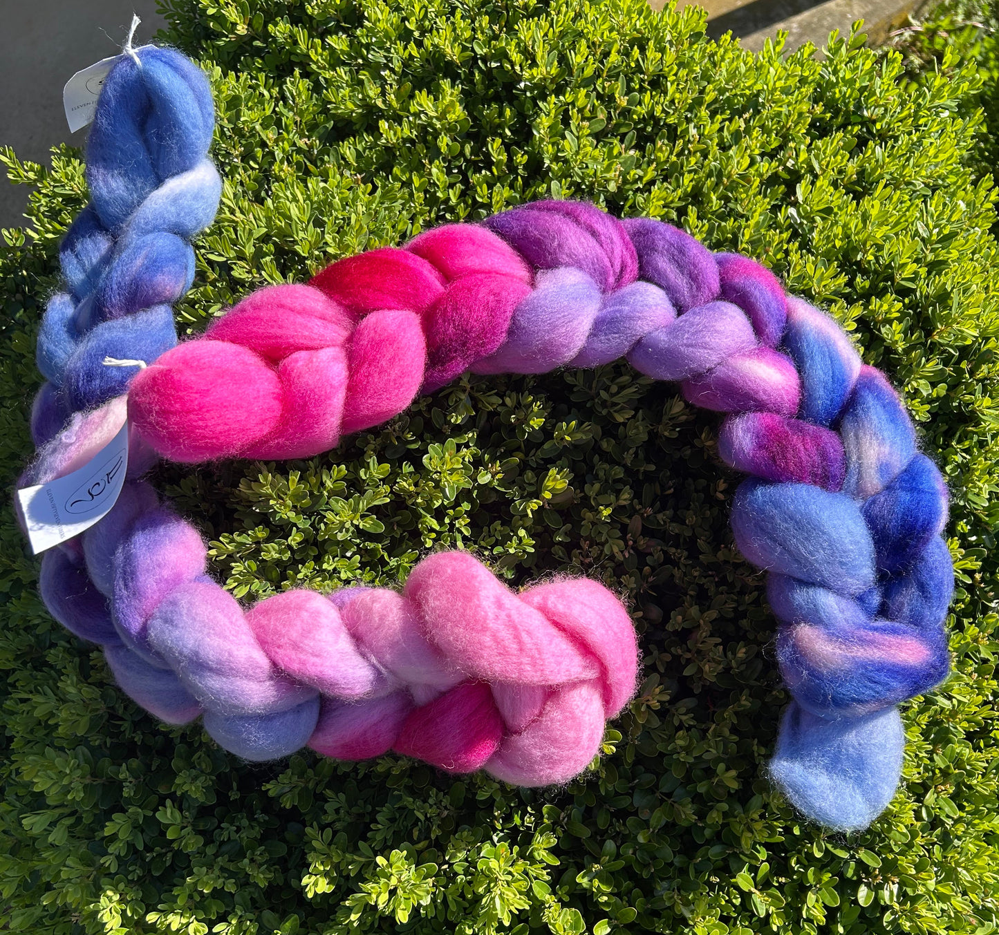 Hand Dyed Merino Wool Roving for Spinning, Felting (50-100g) | Hydrangea