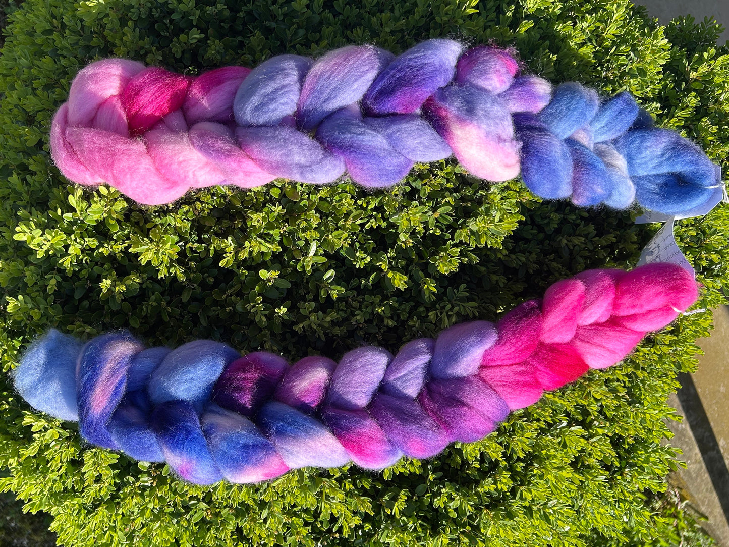 Hand Dyed Merino Wool Roving for Spinning, Felting (50-100g) | Hydrangea