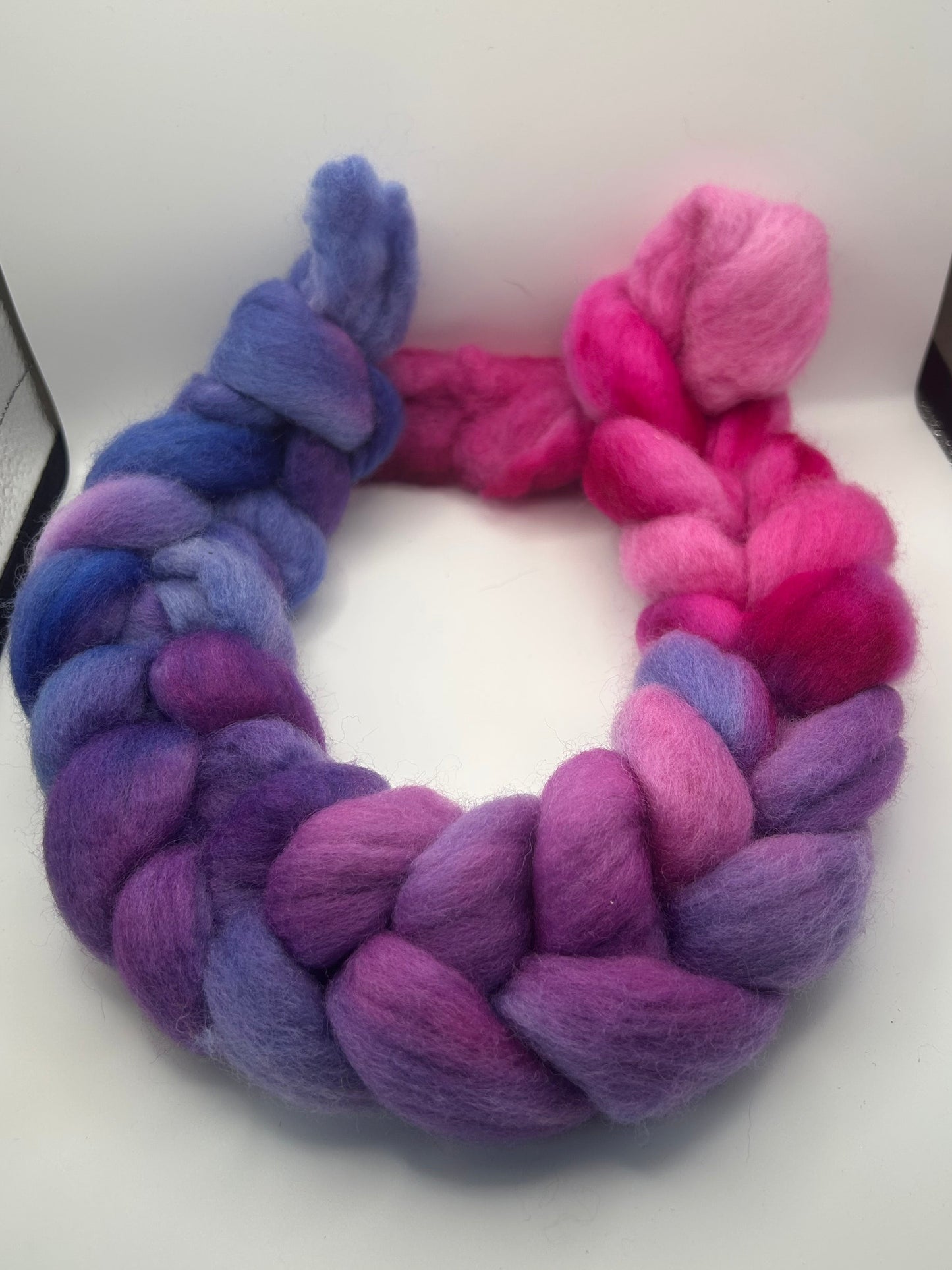 Hand Dyed Falkland Wool Roving for Spinning, Felting (50-100g) | Hydrangea