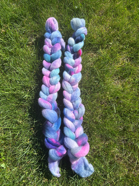 Hand Dyed Merino Wool Roving for Spinning, Felting (50-100g) | Cosmic Violet