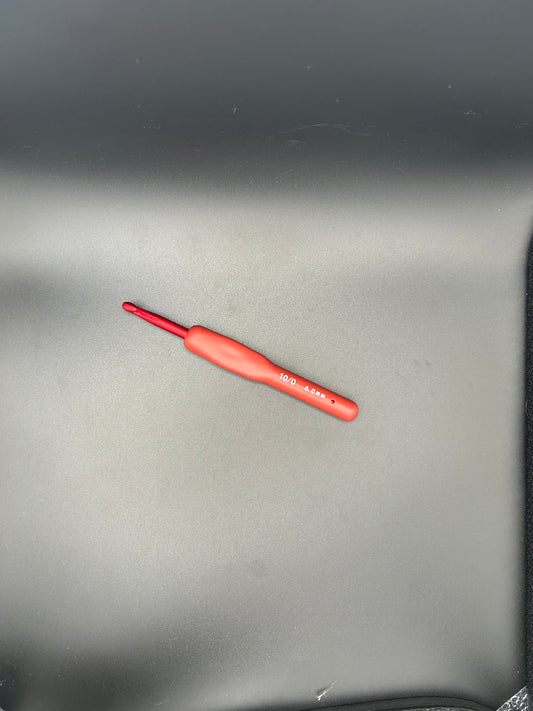 Metal Crochet Hook with Ergonomic Handle
